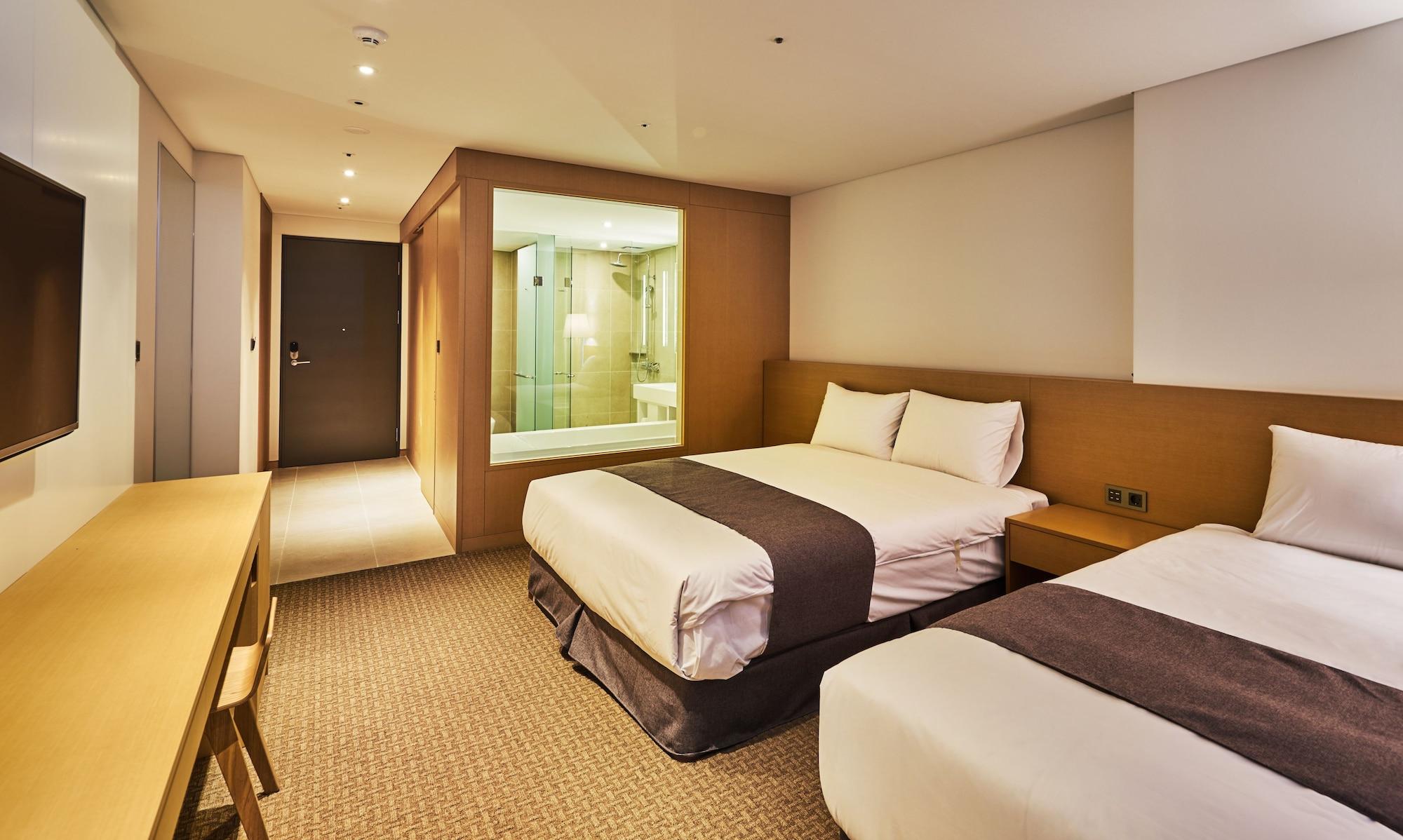 นักซาน บีช โฮเต็ล Hotel ยางยาง ภายนอก รูปภาพ