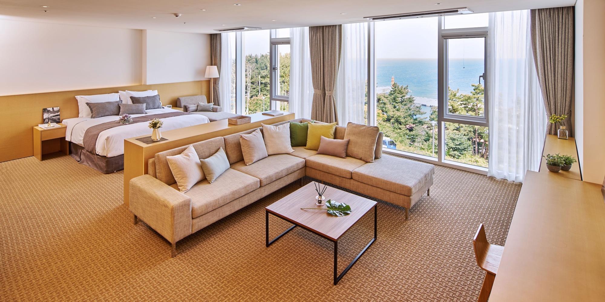 นักซาน บีช โฮเต็ล Hotel ยางยาง ภายนอก รูปภาพ