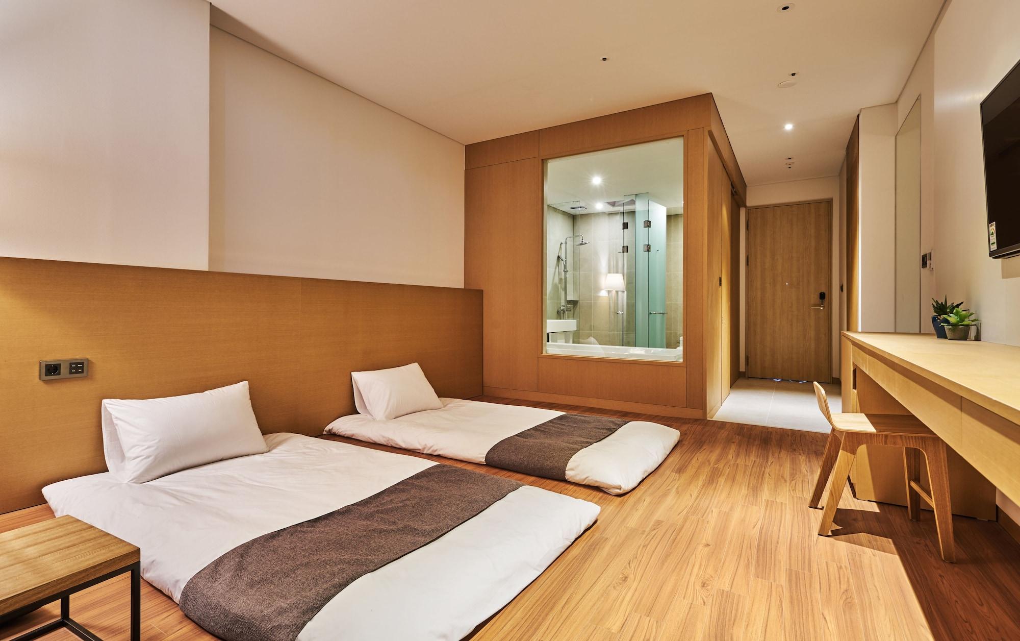 นักซาน บีช โฮเต็ล Hotel ยางยาง ภายนอก รูปภาพ