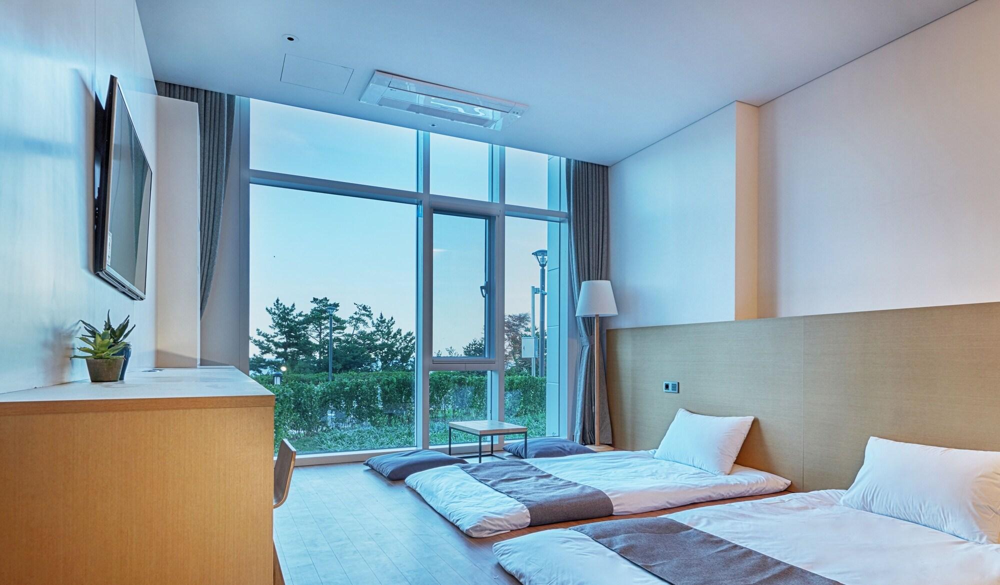 นักซาน บีช โฮเต็ล Hotel ยางยาง ภายนอก รูปภาพ