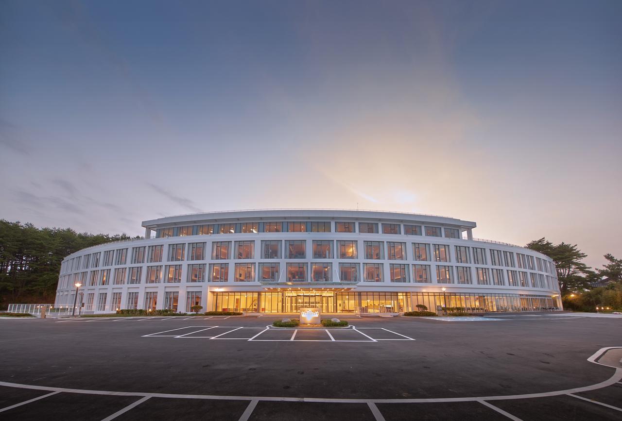 นักซาน บีช โฮเต็ล Hotel ยางยาง ภายนอก รูปภาพ